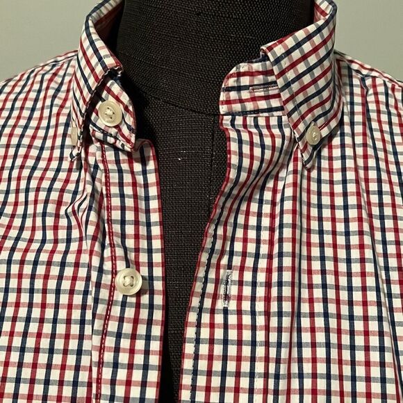 Izod Men’s Multicolored Striped pattern Button Down Shirt - Picture 3 of 10
